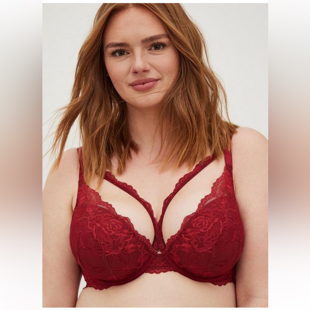 XO Plunge Push-Up Bra